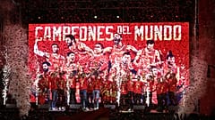 España celebra el oro con sus héroes