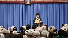 خامنئي: "لا مفاوضات مع الولايات المتحدة على جميع المستويات"  