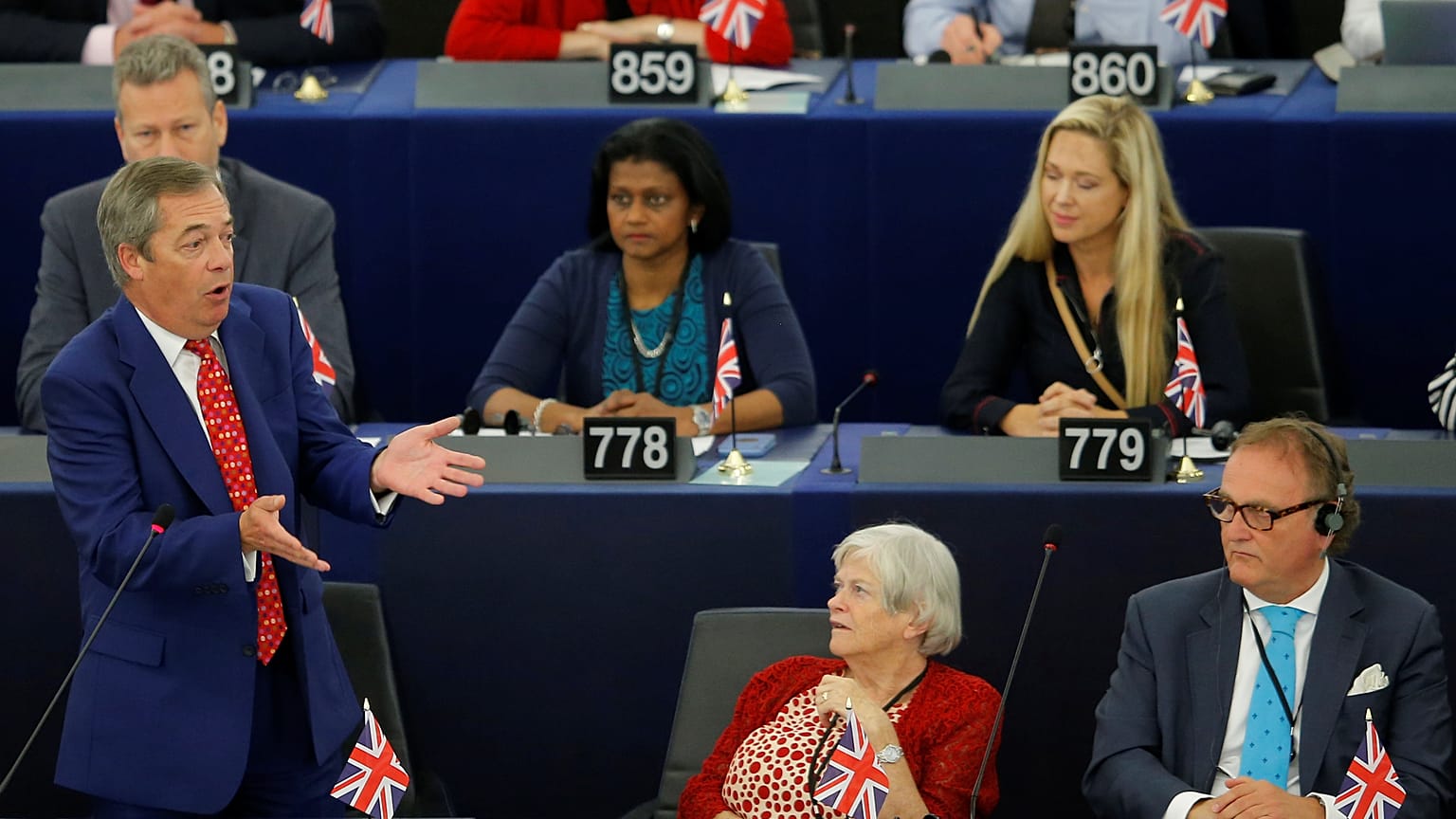Brexit: MEPs overwhelmingly vote to support Article 50 extension should UK request one