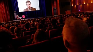Nueva demanda de la Justicia de EEUU contra el nuevo libro de Edward Snowden