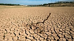 Un réservoir d'eau est asséché dans la province de Castellon en Espagne
