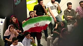 Le donne iraniane sono molto appassionate di calcio. 