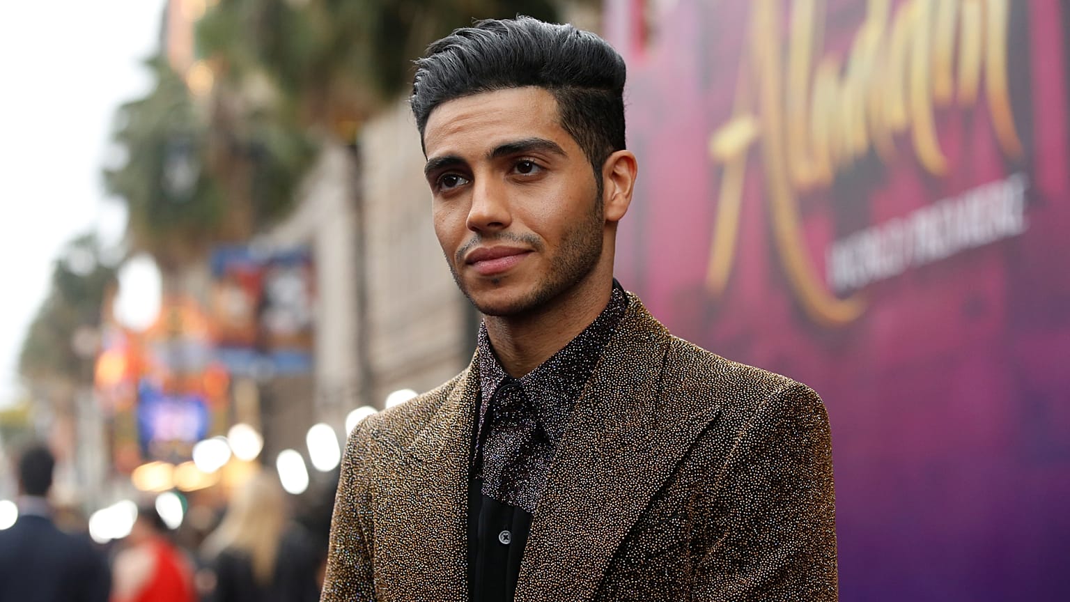 El actor Mena Massoud llega al estreno de "Aladdin" en Los Angeles, California, Estados Unidos, el 21 de mayo de 2019.