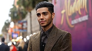 El actor Mena Massoud llega al estreno de "Aladdin" en Los Angeles, California, Estados Unidos, el 21 de mayo de 2019.