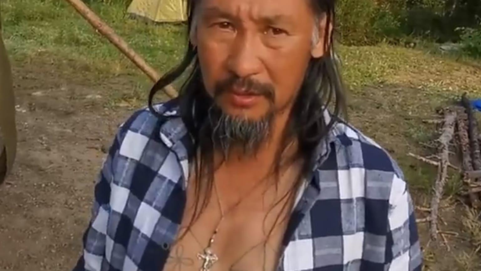 Der Schamane Alexander Gabytschew 