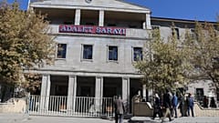 Dört yaşındaki kız çocuğu Leyla Aydemir'in ölümüne ilişkin yargılama başladı