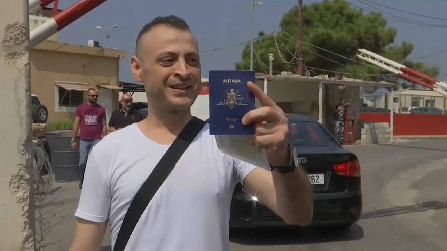 بعد عامين من السجن.. براءة مواطن لبناني-أسترالي من تهمة التآمر لتفجير طائرة