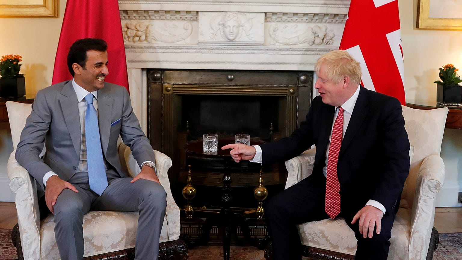 رئيس الحكومة البريطانية يستقبل أمير قطر الشيخ تميم بن حمد آل ثاني
