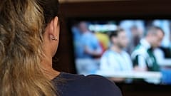 Die Lizenzen für die Fußball-EM wurden Berichten zufolgen an die Telekom vergeben.