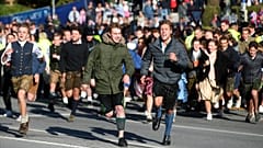 Megrohanták az Oktoberfest nyitásán a kapukat