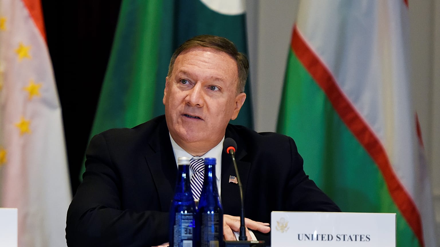 ABD Dışişleri Bakanı Pompeo'dan dünya ülkelerine çağrı: Uygurları Çin'e iade etmeyin