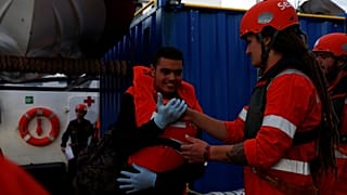 Quatro países da UE debatem asilo de emergência