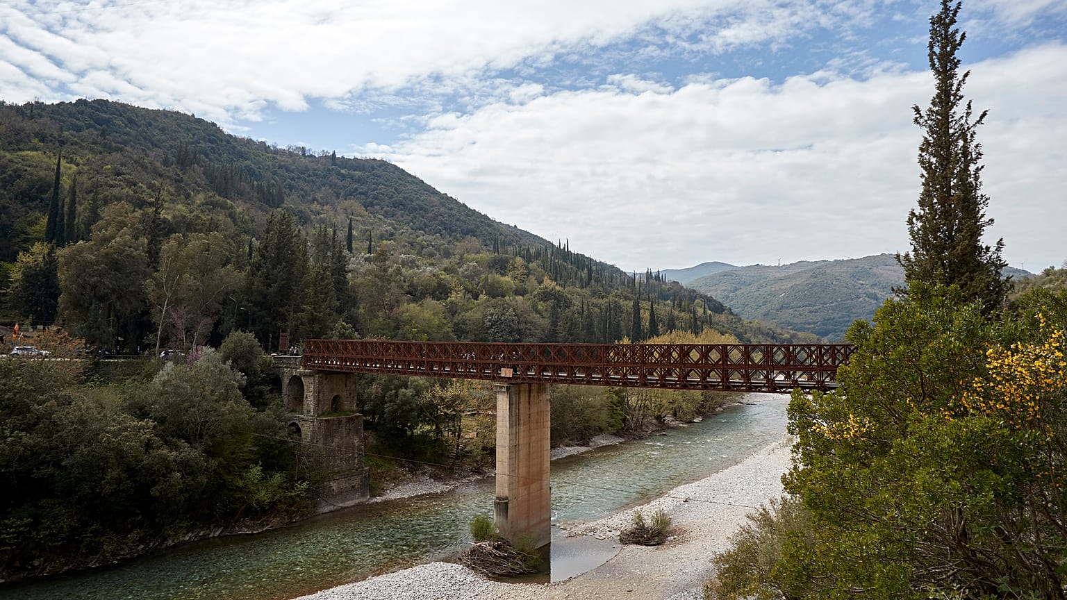 Η Γέφυρα Μπανιά ΑΠΕ-ΜΠΕ/ΓΡΑΦΕΙΟ ΤΥΠΟΥ ΝΔ/ΔΗΜΗΤΡΗΣ  ΠΑΠΑΜΗΤΣΟΣ