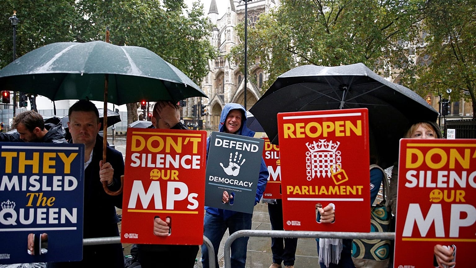 PM britânico afirma que vai respeitar decisão do Supremo