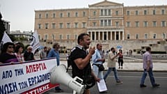 Σε απεργιακό κλοιό η Αθήνα-Τι φοβούνται οι εργαζόμενοι