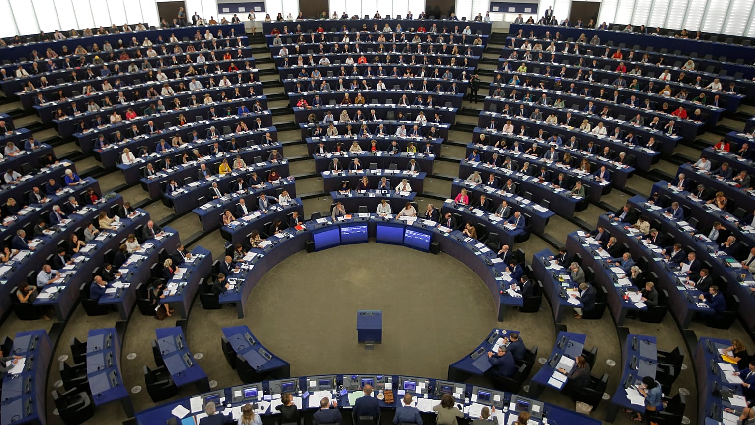 AP'nin yeni Türkiye raportörü Sosyal Demokrat grubundan İspanyol Nacho Sanchez Amor