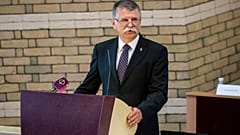 Kórházba szállították Kövér Lászlót Varsóban