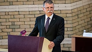 Kórházba szállították Kövér Lászlót Varsóban
