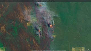 Uno de los incendios que afecta a la región