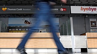 Ein geschlossener Thomas Cook- Schalter am Flughafen Hannover
