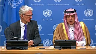 دعم إنساني سعودي بقيمة 500 مليون دولار لـ "تخفيف معاناة الإخوة اليمنيين"