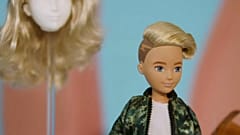 Des poupées Barbie non-genrées