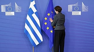 Ελλάδα: «Έφυγαν» οι θεσμοί, η συνέχεια εξ αποστάσεως