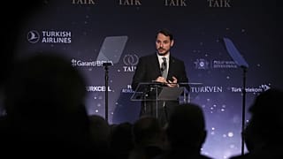 Hazine ve Maliye Bakanı Berat Albayrak, New York'ta DEİK ve TAİK tarafından düzenlenen Türkiye Yatırım Konferansı’na katıldı