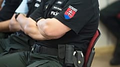 Újságírókat figyeltek meg törvénytelenül, magasrangú rendőröket vettek őrizetbe Szlovákiában