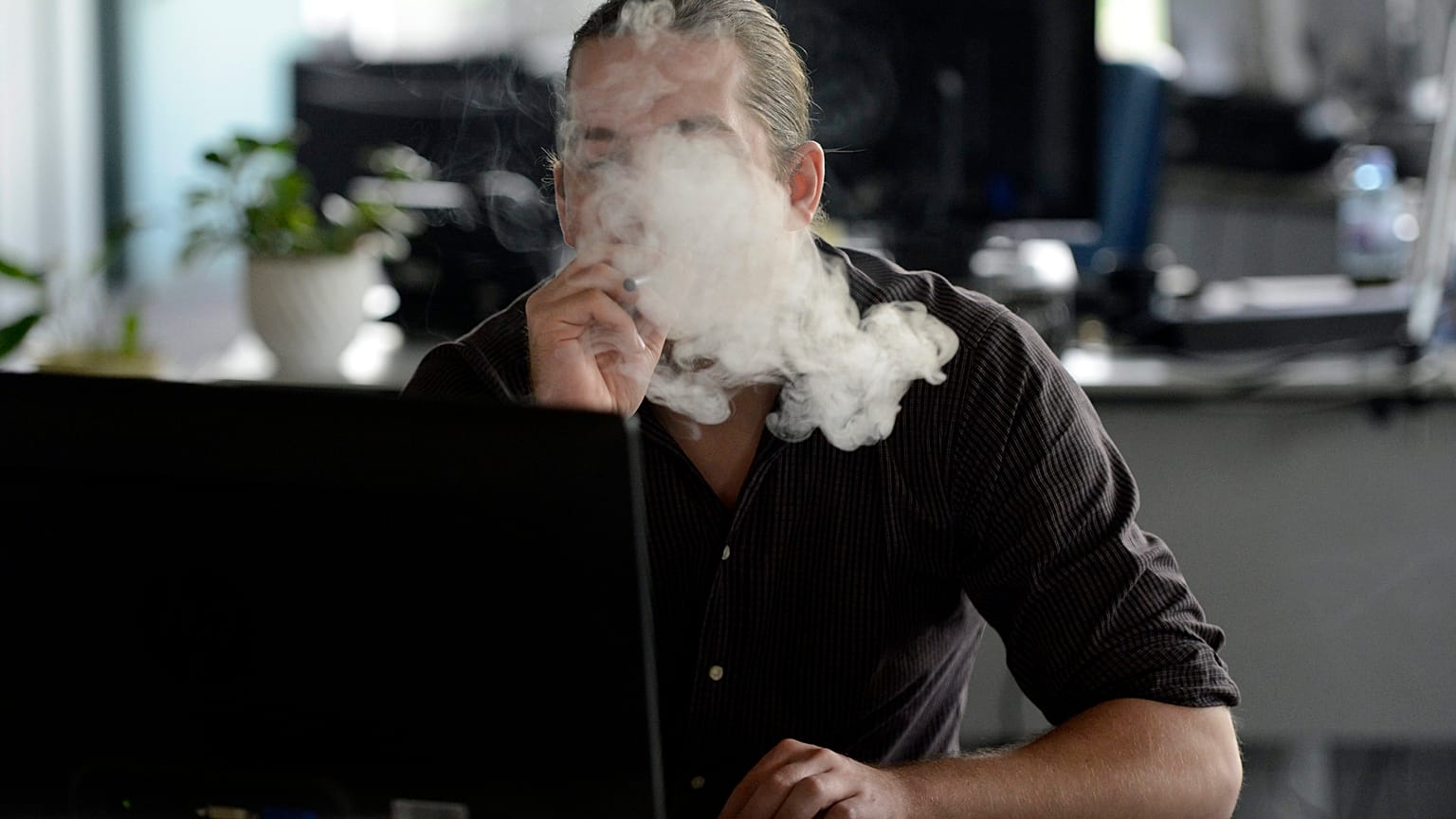 Már egy tucat halálos áldozata van az e-cigarettának az USA-ban