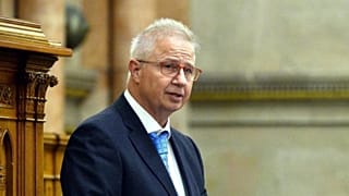 Avrupa Komisyonu genişleme komiserliği adayı Troscanyi'ye AP'den ret