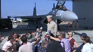 شاهد: صور من داخل القاعدة الجوية العسكرية الروسية في حميميم بسوريا