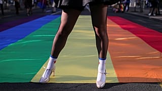 Katar 2022: LGBTİ+ bireyler ülkenin 'adetlerine' uymak şartıyla Dünya Kupası'na buyursunlar