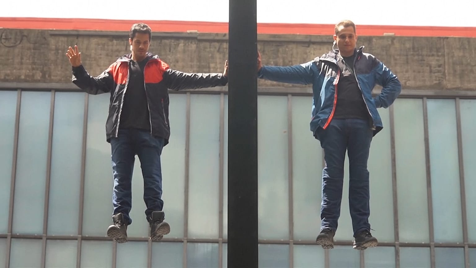 Illusionists 'levitate' for over four hours in Brazil