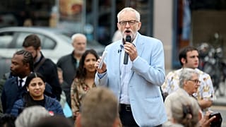 La oposición británica baraja presentar una moción de censura contra Boris Johnson