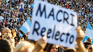 Macri se lanza en tromba a la reconquista del electorado en Argentina