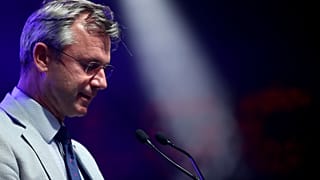 FPÖ stürzt auf 16 % ab - Häme im Internet: "Go to Ibiza"