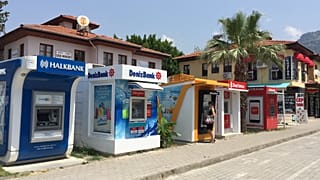 Kamu bankaları eski kredileri daha düşük faizle yeniliyor