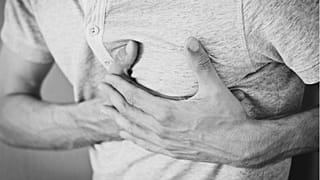 نتایج یک تحقیق علمی: کم‌خوابی و پرخوابی خطر سکته قلبی را افزایش می‌دهد