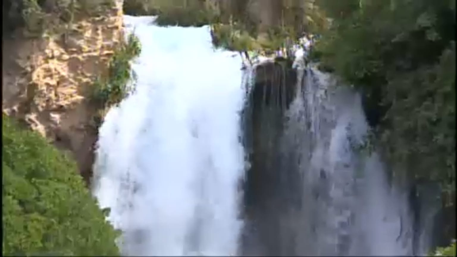 Las increíbles cataratas de las lagunas de Ruidera dejadas por la gota fría
