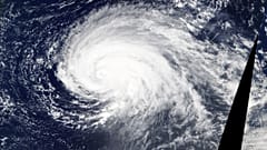 Hurrikán tart Európa felé