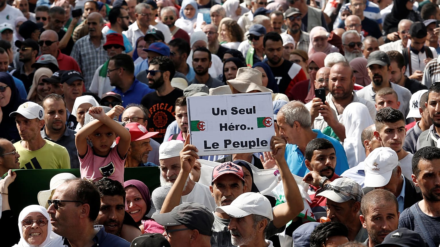 مسيرة طلابية في الجزائر