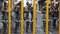 Peru: Parlamentsauflösung sorgt für Proteste