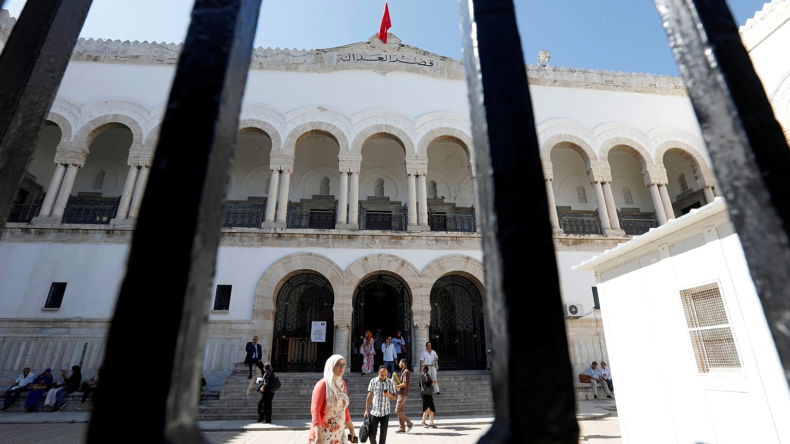 Tunisie : menaces sur le processus électoral présidentiel 
