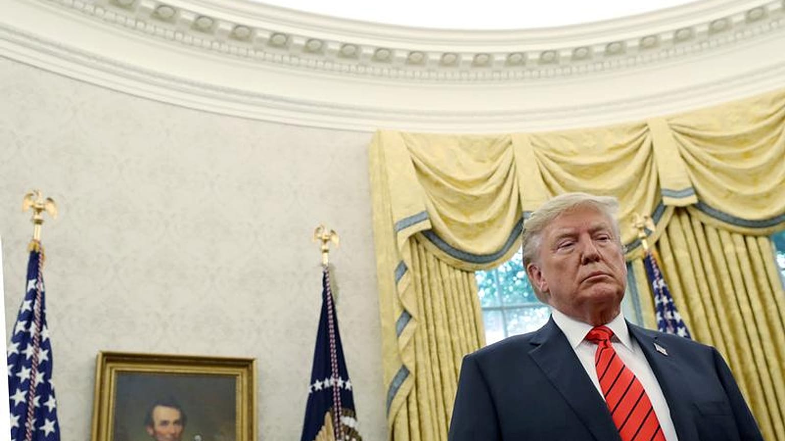 Donald Trump, hakkındaki azil soruşturmasına 'darbe' dedi