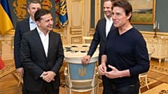 "Вы отлично выглядите!": Зеленский встретился с Томом Крузом