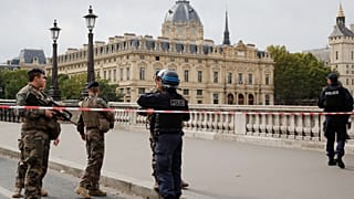 Paris Emniyet Müdürlüğü’ndeki saldırıyla ilgili şu ana kadar neler biliyoruz?