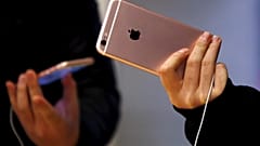 Rusya'da Apple'a tazminat davası: 'Eşcinsel olmama neden oldu' 