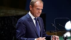Donald Tusk kiosztotta Boris Johnsont