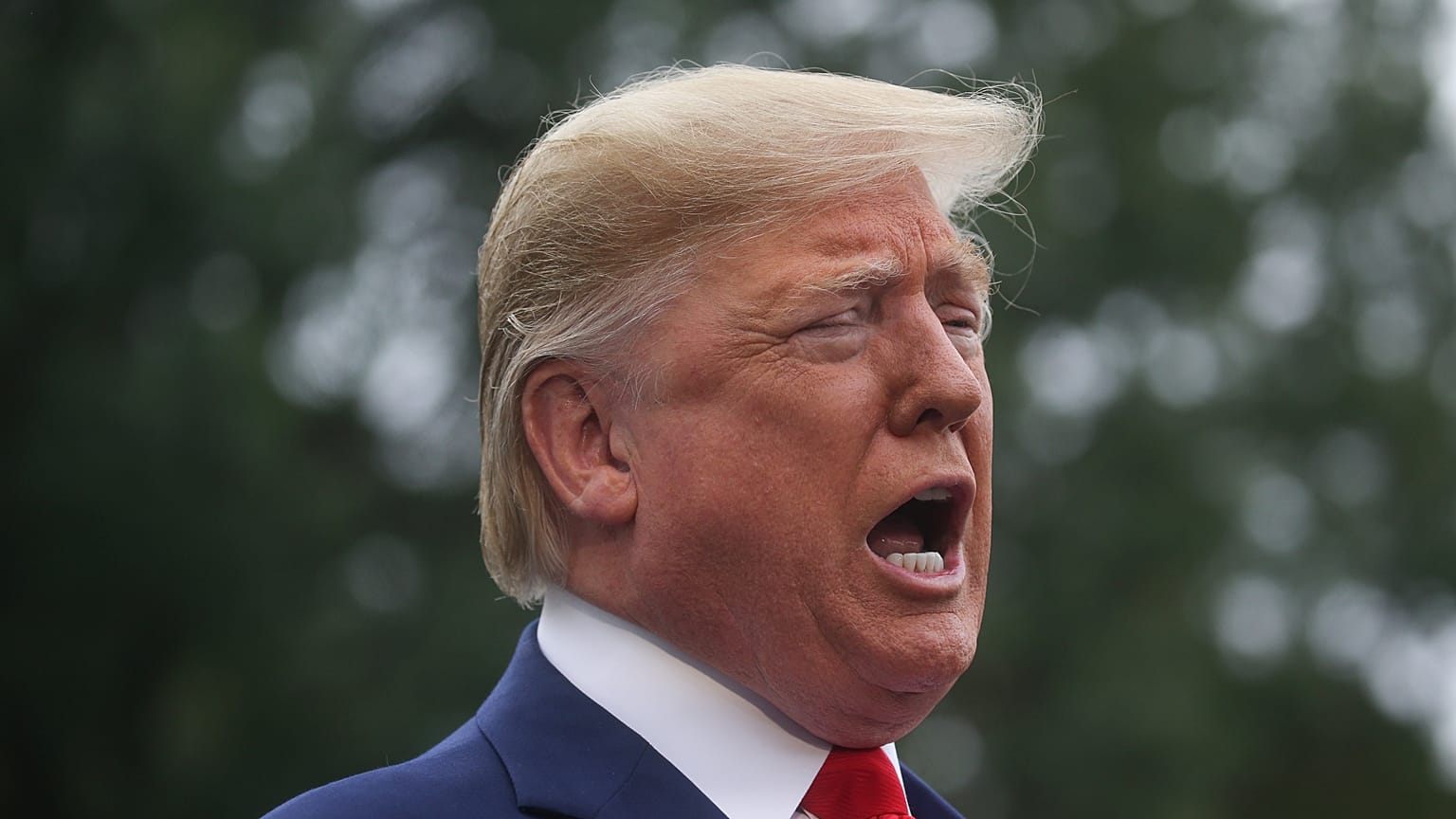 Trump publicly urges China, Ukraine to investigate Bidens amid impeachment inquiry